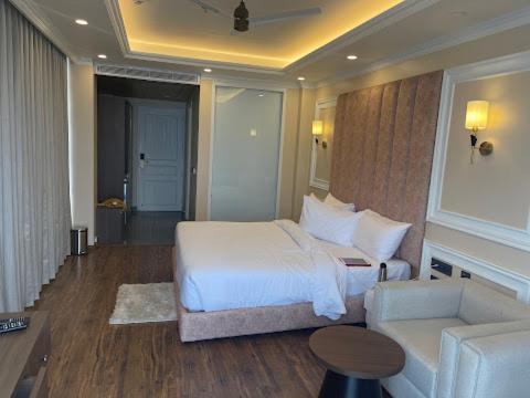 Claret Inn & Suite Dalhousie Exterior photo